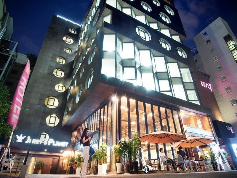 Hotel Jerry's Planet